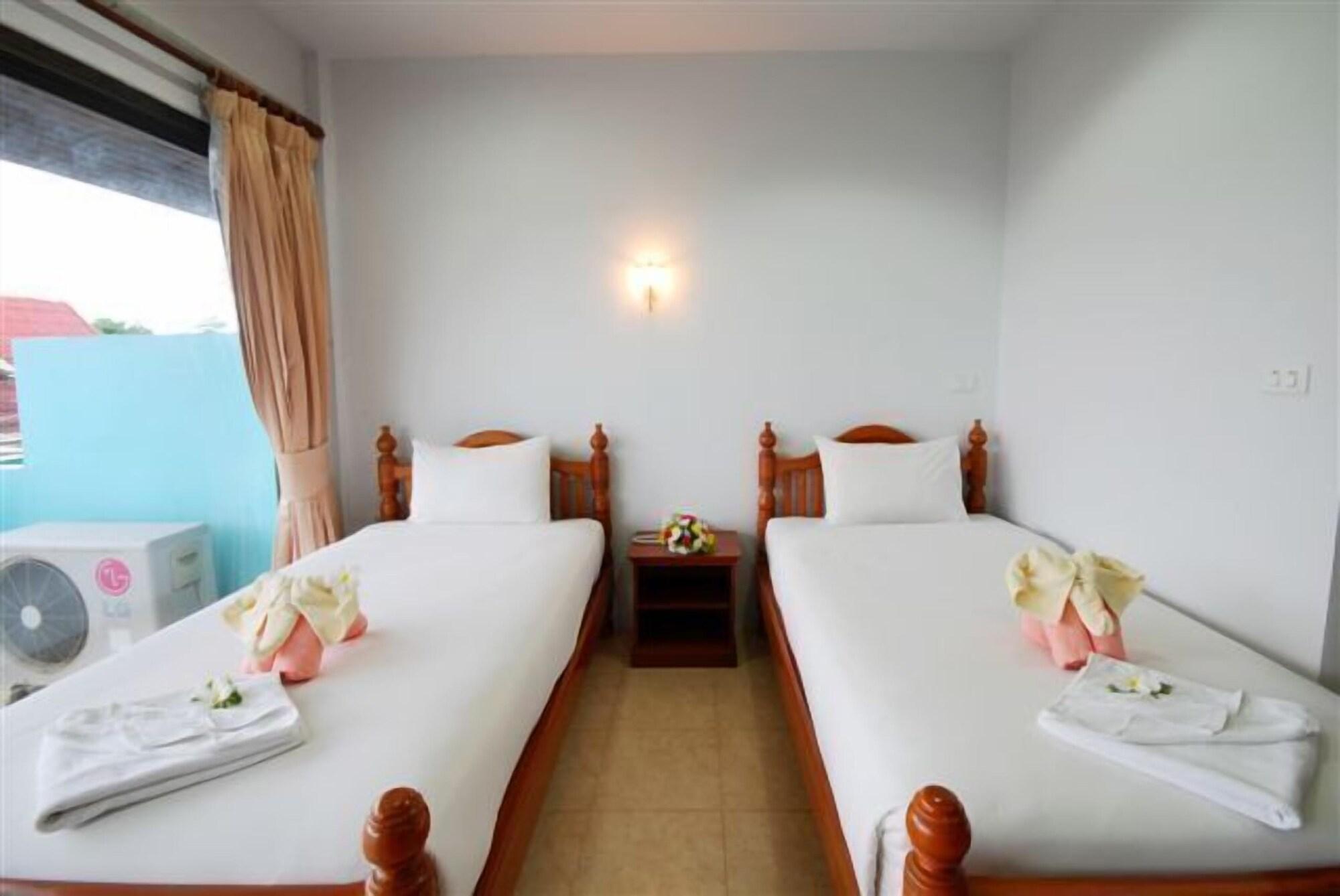 Holiday Guest House 차웽 외부 사진