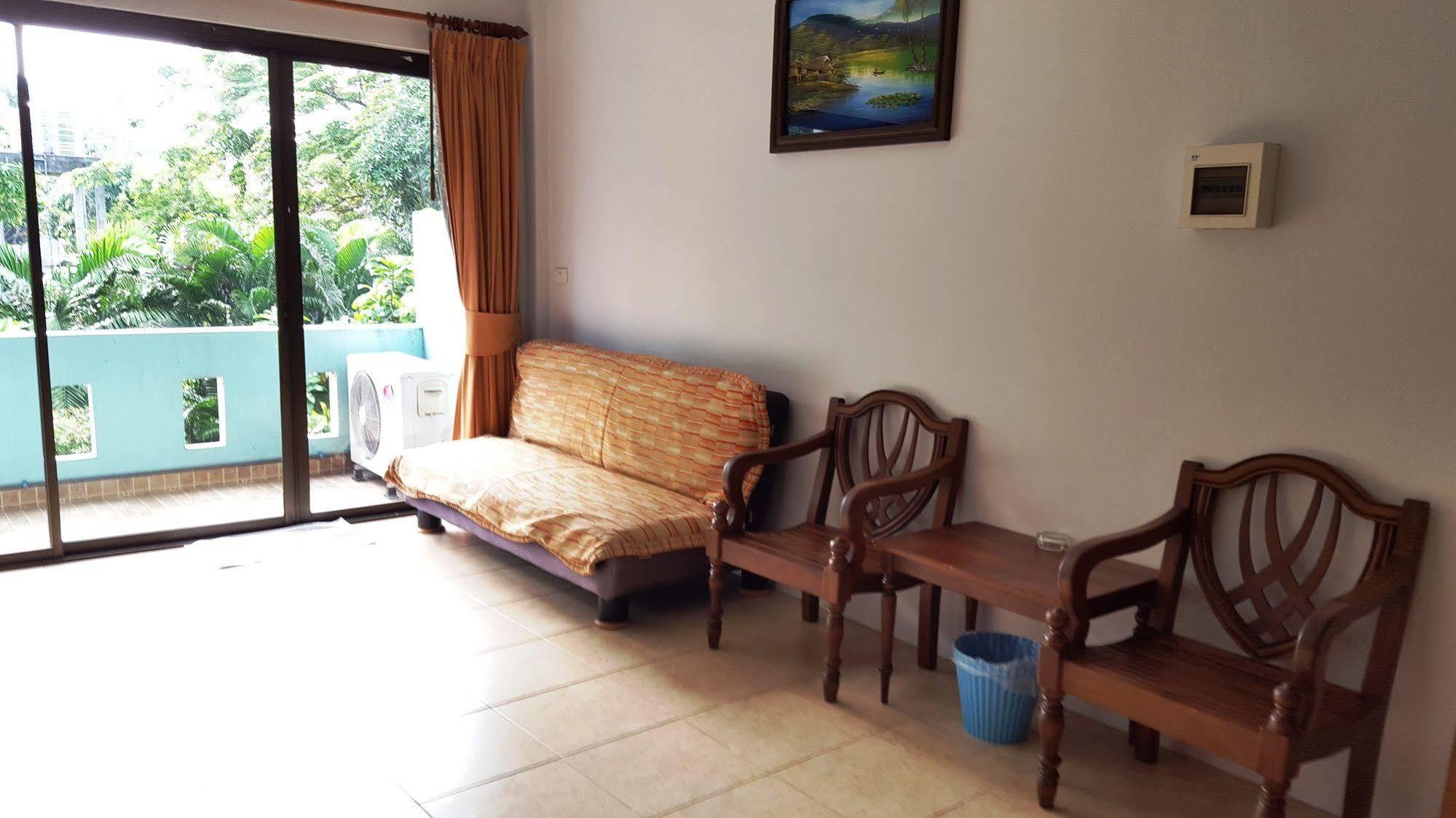 Holiday Guest House 차웽 외부 사진