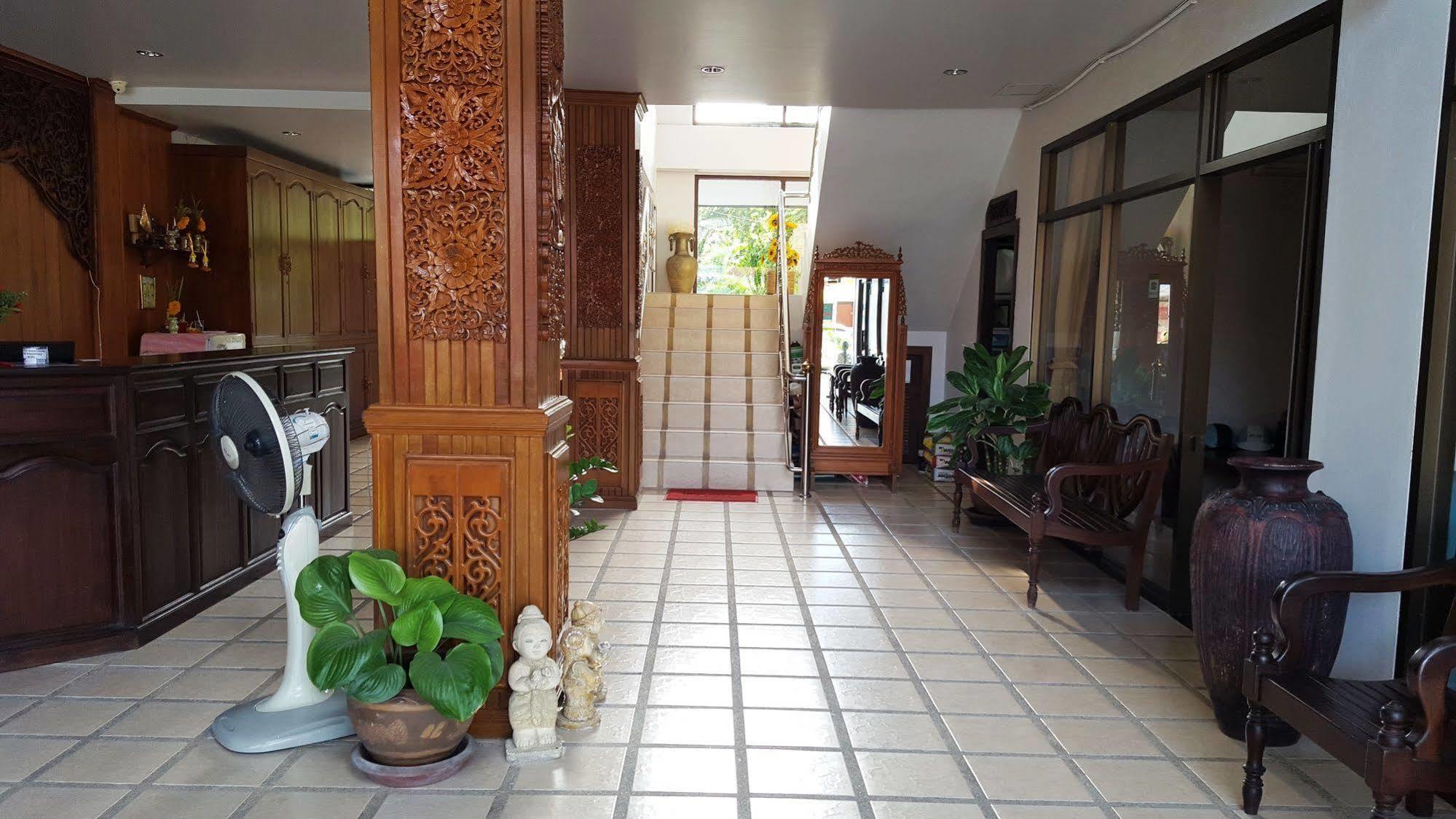 Holiday Guest House 차웽 외부 사진
