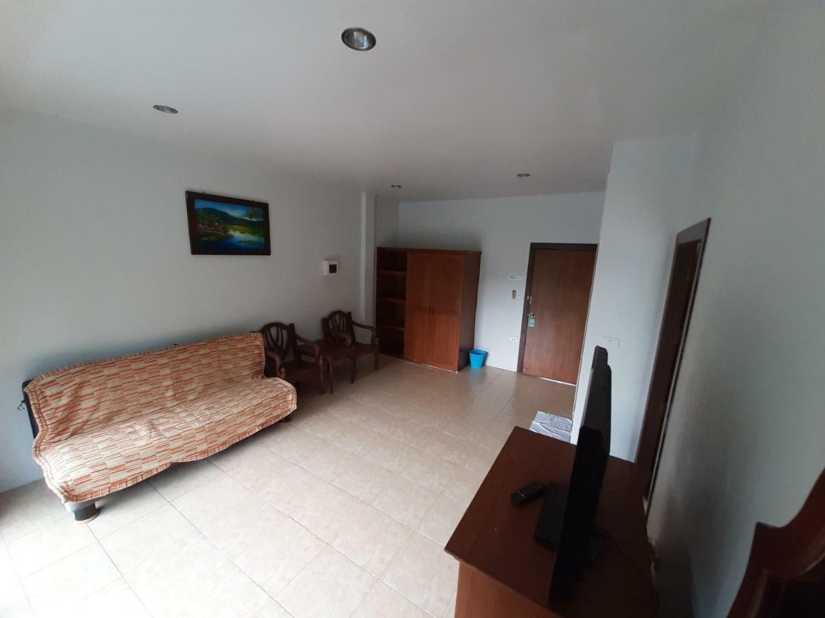 Holiday Guest House 차웽 외부 사진